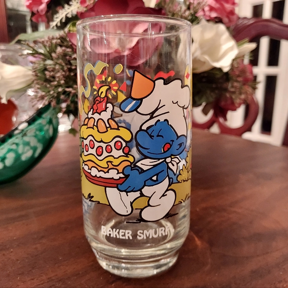 Baker SMURF drinking glass EUC